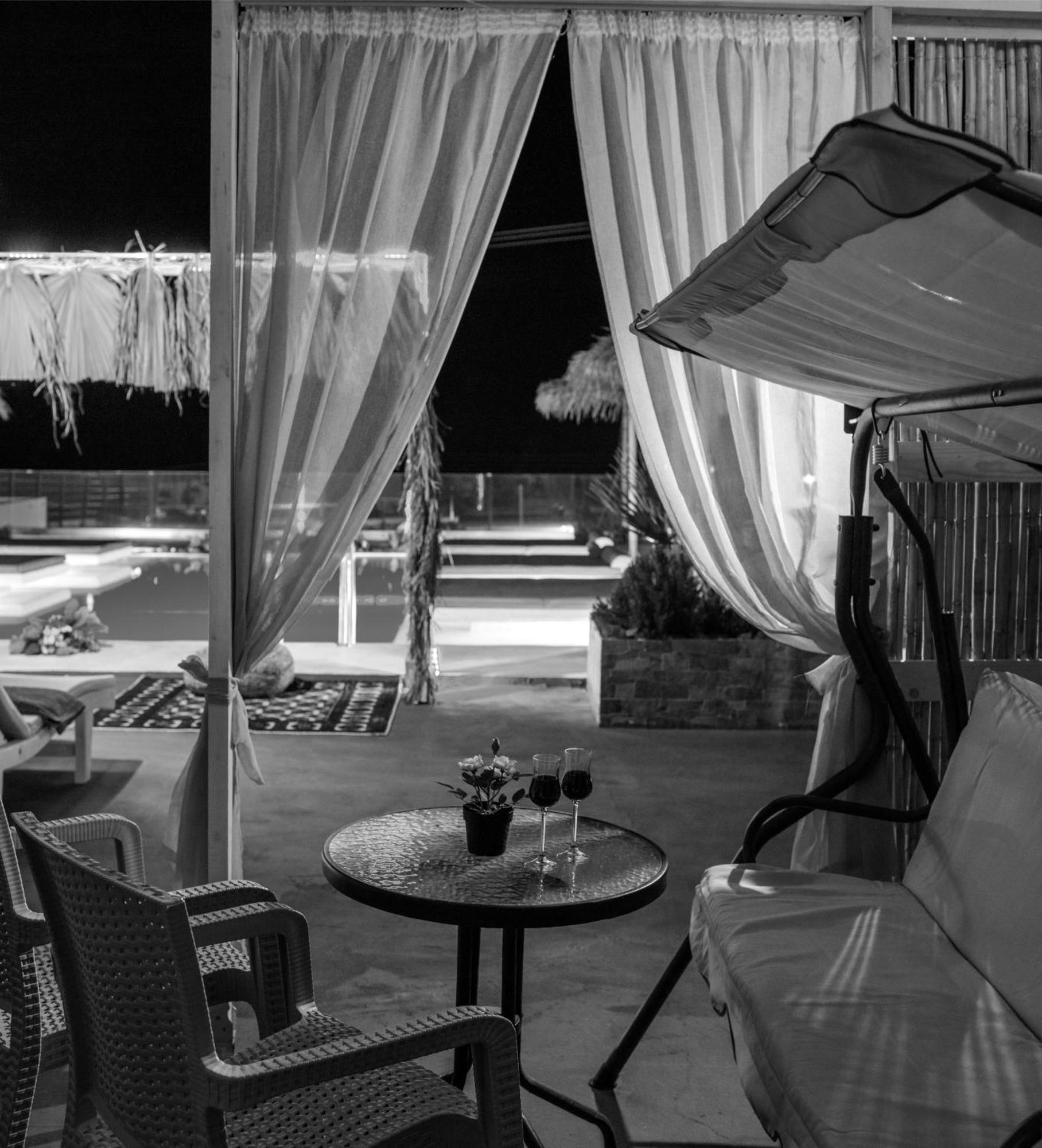 Nalu Suites Φηρά Εξωτερικό φωτογραφία